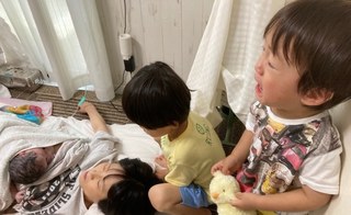 2歳出産現場を目撃し泣き叫ぶ.jpg