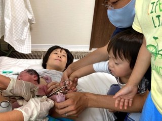 へその緒カット2歳.jpg
